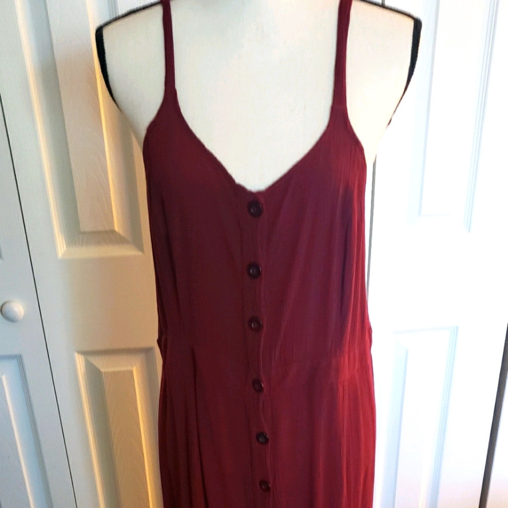Maxi dress, burgandy w/ spaghetti-strap.